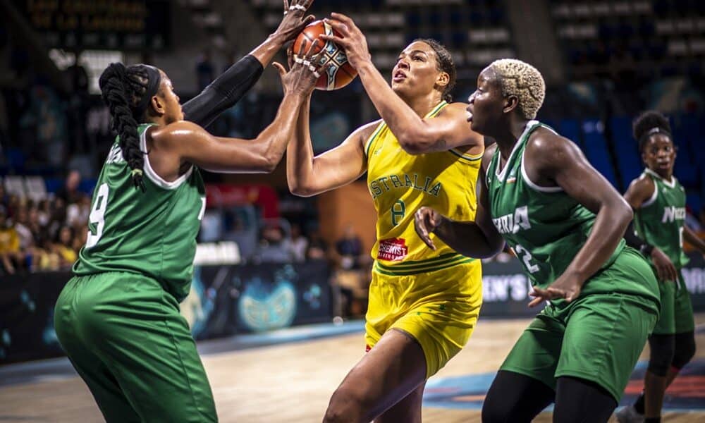 Liz Cambage Responds to Accusations That She Used a Racial Slur in  Scrimmage Against Nigerian Team