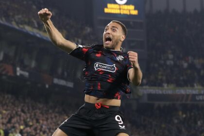 Dessers included in Europa League team of the week