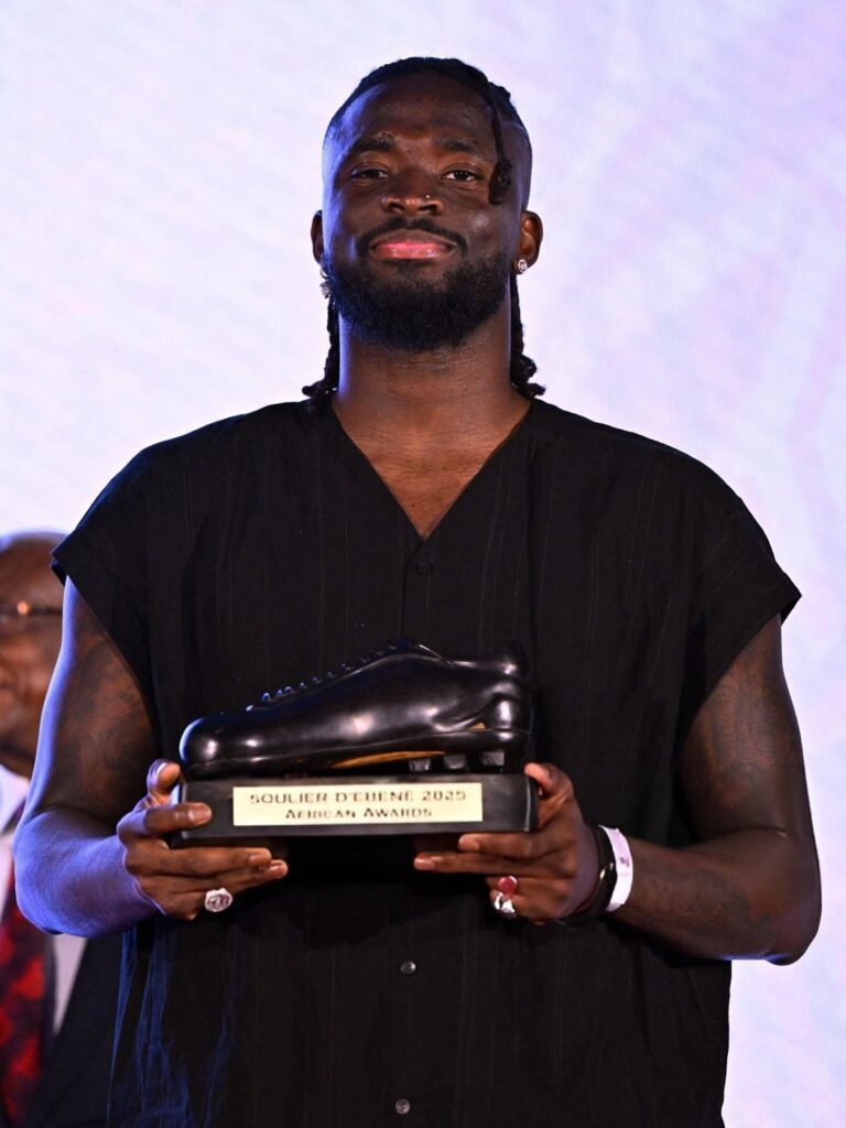 Tolu Arokodare wins 2025 Ebony Shoe Award