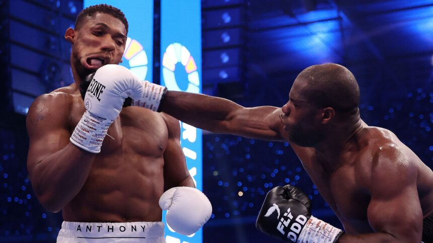Anthony Joshua (left)