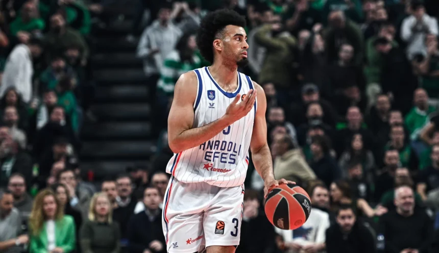 Jordan Nwora, Semi Ojeleye set to join Crvena Zvezda