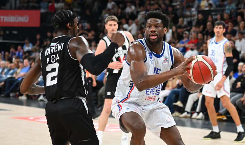 Daniel Oturu of Anadolu Efes in action against Besiktas
