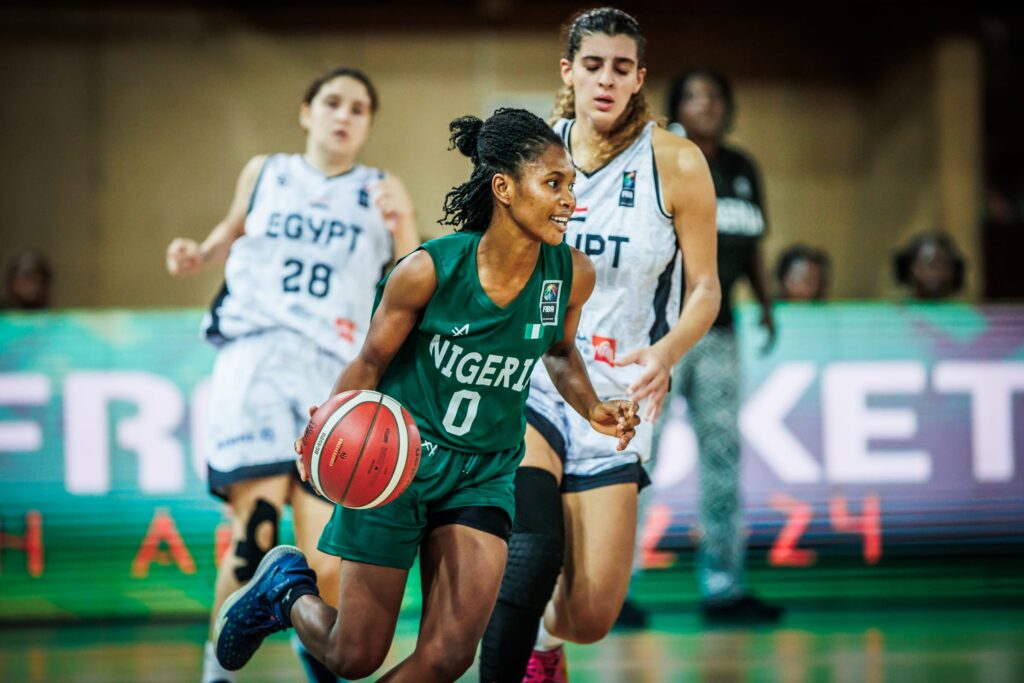 Junior D'Tigress' Idubamo Beggi with the ball