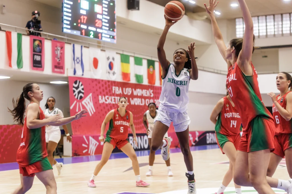 Idubamo Beggi attempts a layup 
