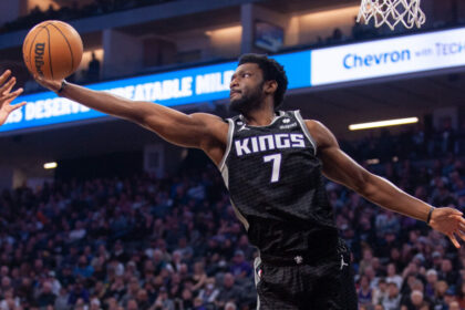Chimezie Metu in action for the Sacramento Kings