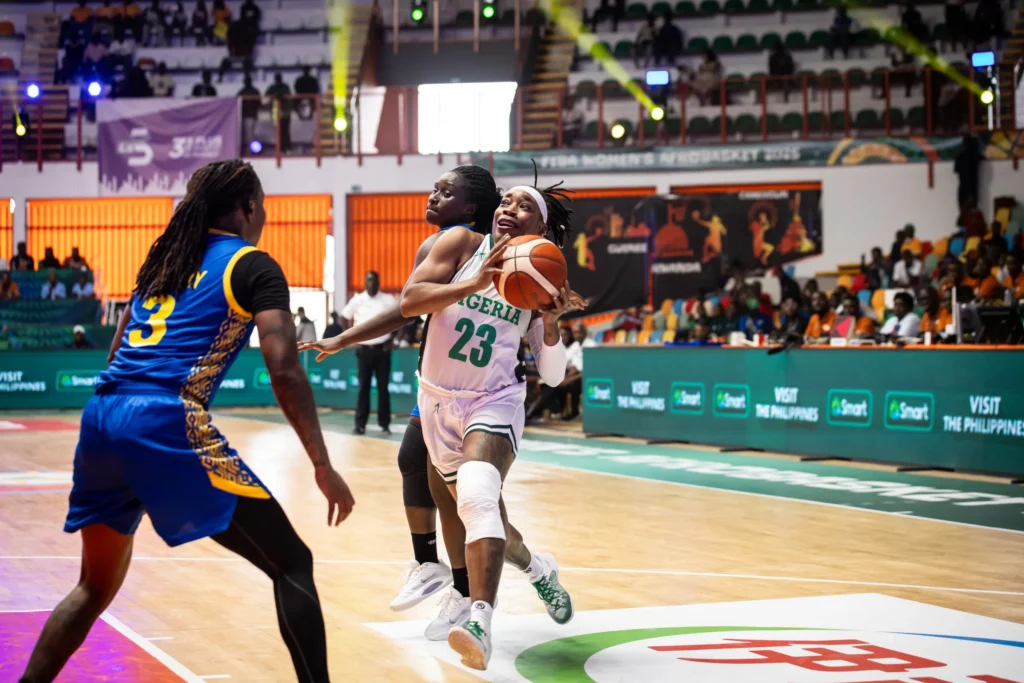 Guard Ezinne Kalu in action for D'Tigress
