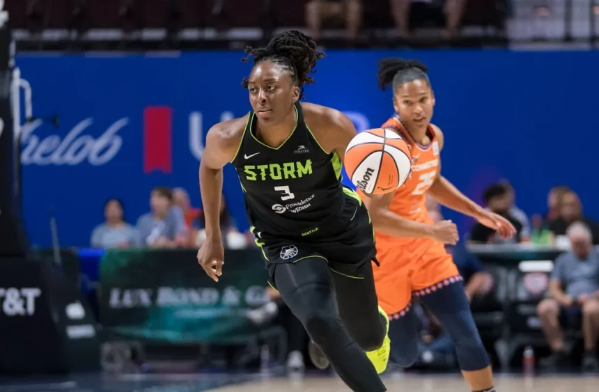 Ogunbowale, Ogwumike shine as Wings, Storm grab statement wins 37 Ogunbowale, Ogwumike shine as Wings, Storm grab statement wins