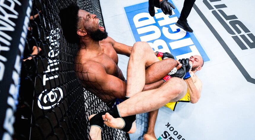 Valter Walker submits Nigeria's Kennedy Nzechukwu in 54 seconds at UFC Nashville 37 Kennedy Nzechukwu in pain