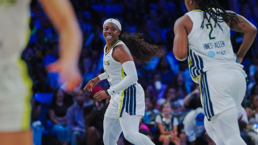 Ogunbowale, Ogwumike shine as Wings, Storm grab statement wins 38 Arike Ogunbowale