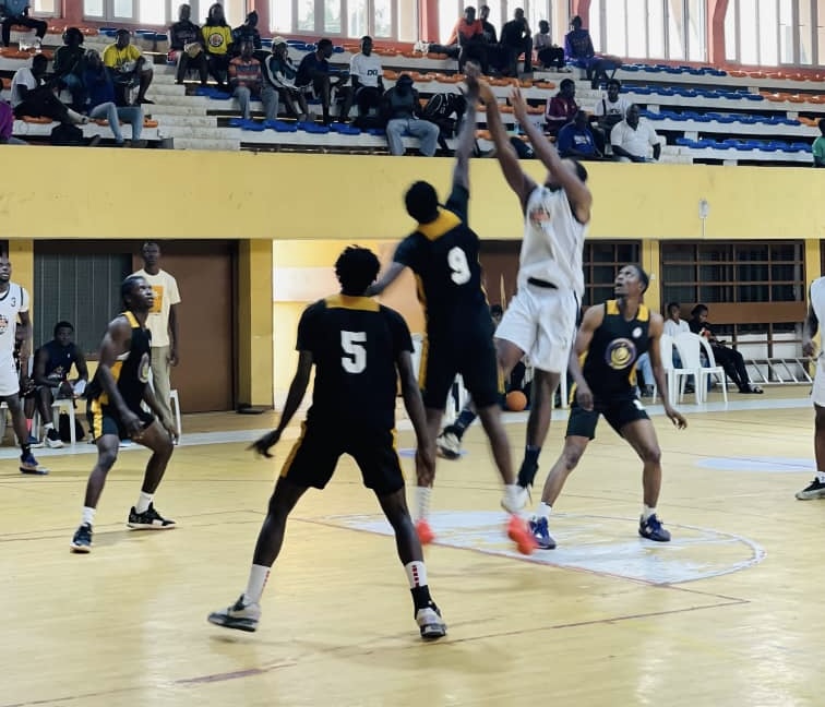 UI, Showtyme Hoopers advance to finals of Dreams basketball tournament