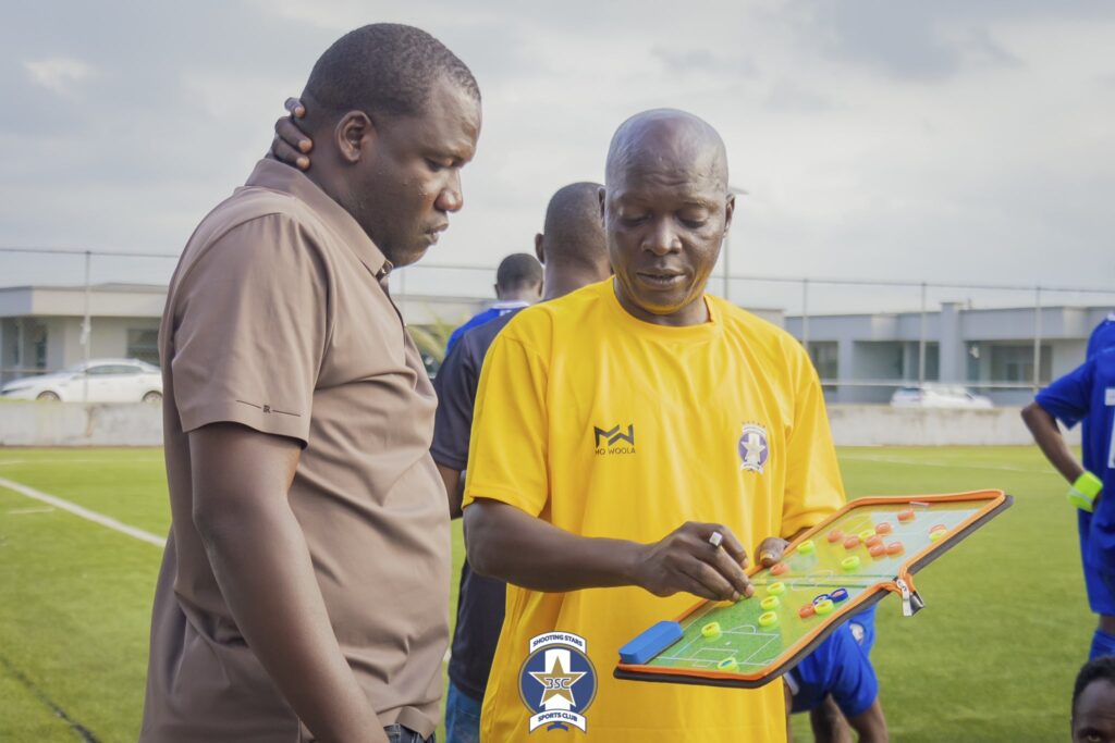 Shooting Stars coach Nurudeen Aweroro (right)