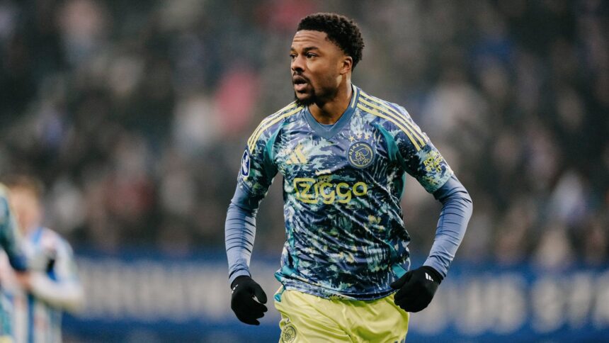Birmingham City in talks to sign Chuba Akpom on loan