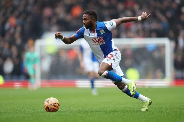 Emmanuel Dennis leaves Nottingham Forest after mutual contract termination