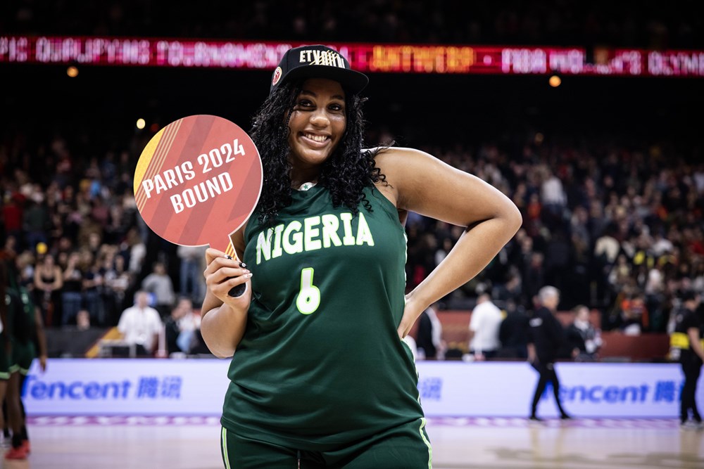 Lauren Ebo with the D'Tigress