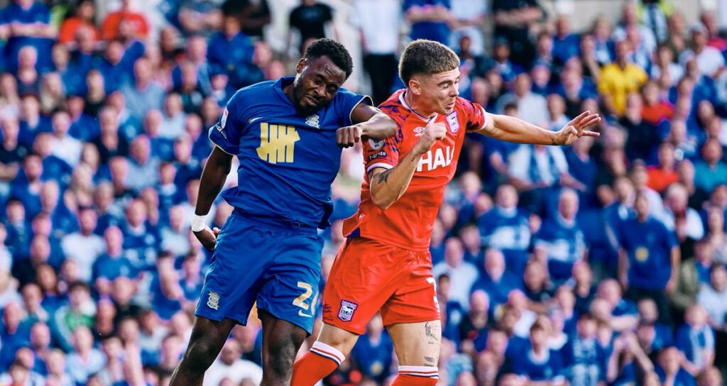 Bright Osayi-Samuel contesting for the ball