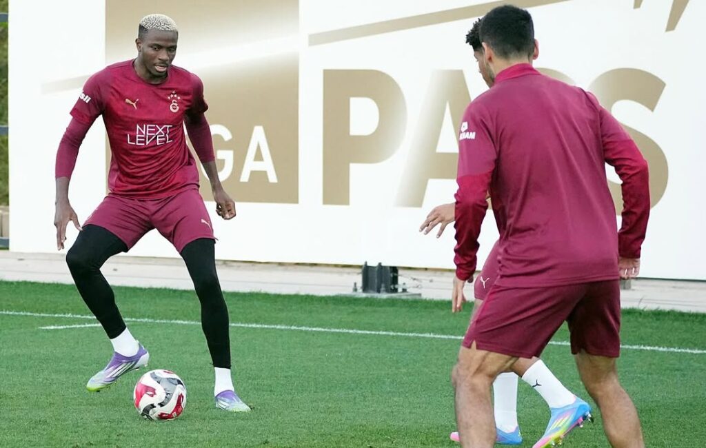 Victor Osimhen in Galatasaray training 