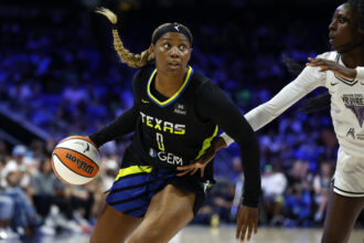 Amy Okonkwo in action against the Golden State Valkyries