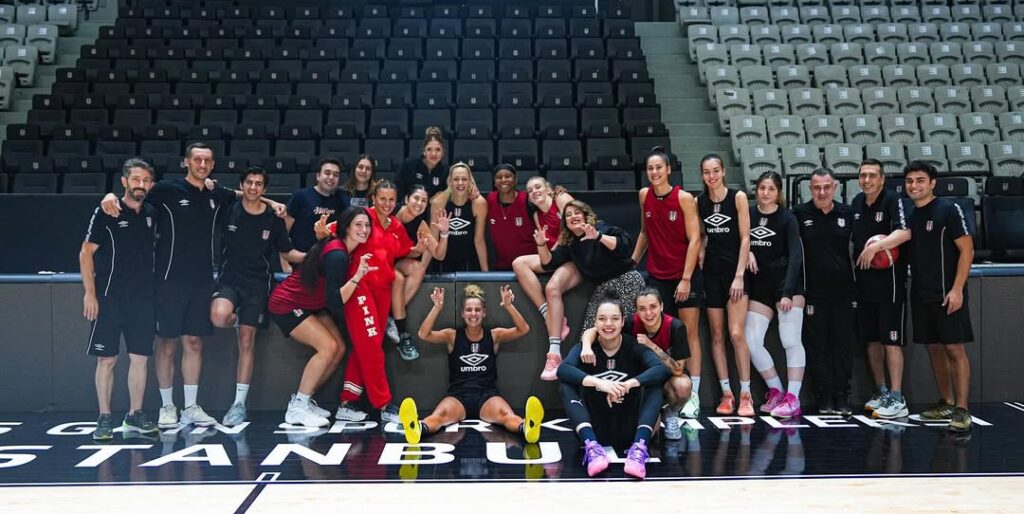 Amy Okonkwo with her Besiktas teammates