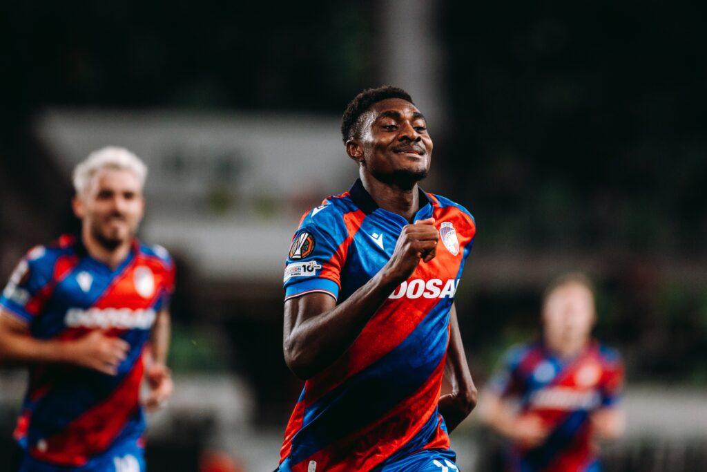 Durosinmi scores but late equaliser denies Viktoria Plzen victory in Europa League opener