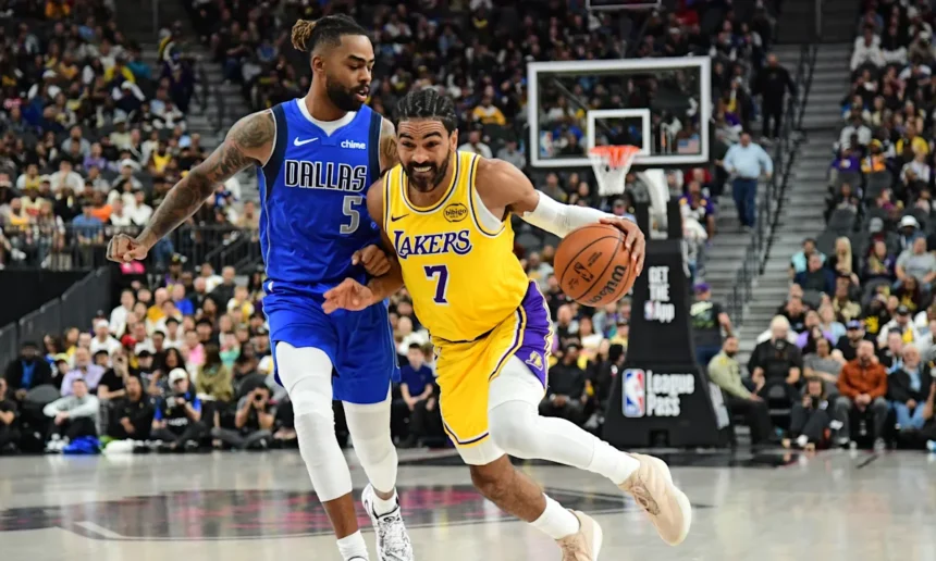 Gabe Vincent drops 22 as Lakers collapse in second half against Mavericks