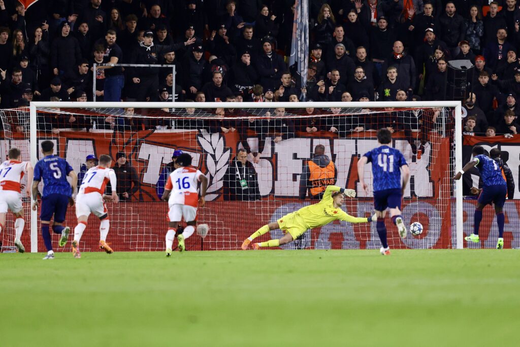 David Moses makes second Champions League start in Slavia Prague’s 3-0 loss to Arsenal 38 David Moses makes second Champions League start in Slavia Prague’s 3-0 loss to Arsenal