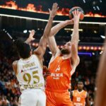 Valencia Basket edge Red Star 76–73 despite Nwora, Moneke’s return from injury