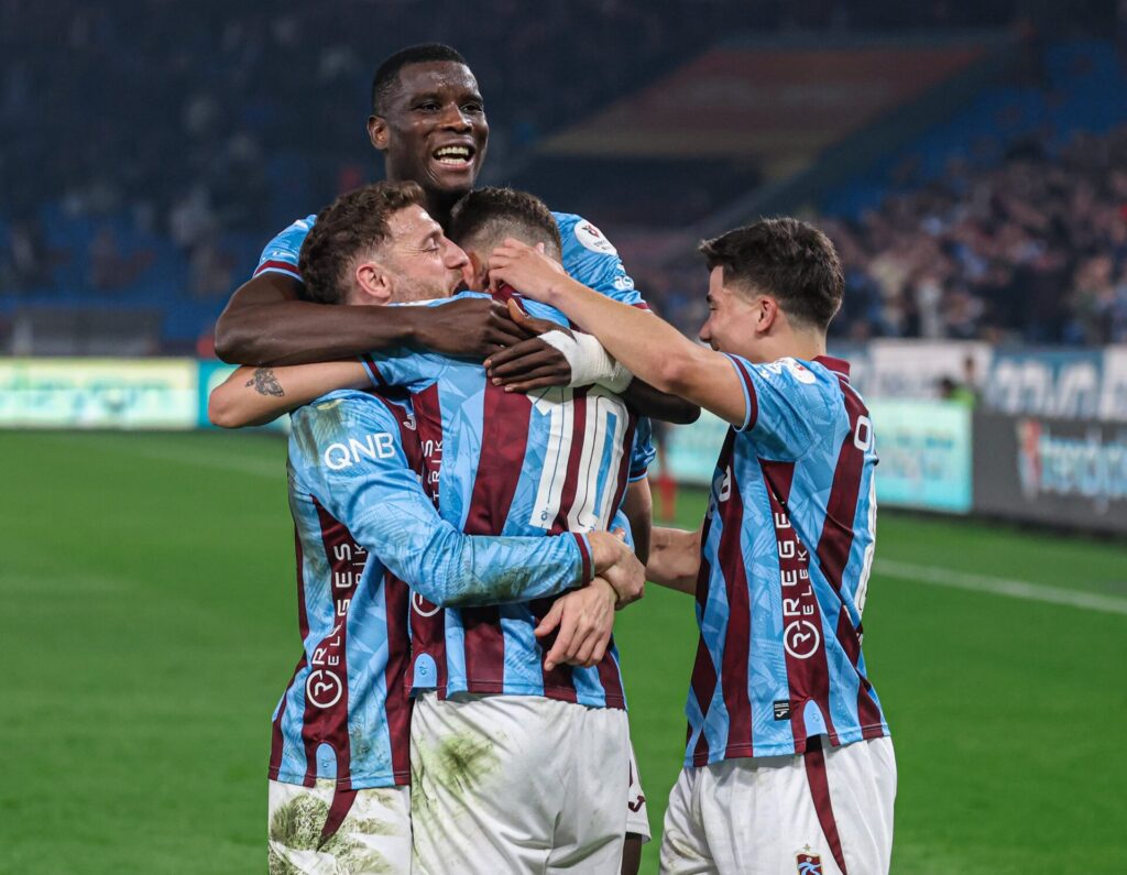 Onuachu’s brace fires Trabzonspor to 3-1 win over Konyaspor 38 Onuachu celebrates his goal with teammates