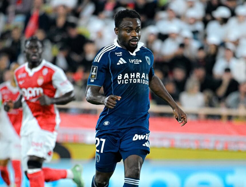 Moses Simon in action against AS Monaco