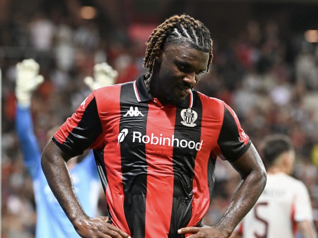 OGC Nice squad condemn violent fan attack, throw support behind Moffi, other affected players 38 OGC Nice squad condemn violent fan attack, throw support behind Moffi, other affected players