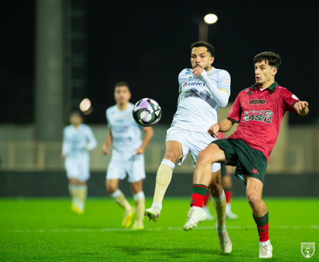Troost-Ekong scores own goal as Al Kholood lose 2–0 to Al Taawoun 38 Troost-Ekong: Players of Al Kholood and Al Taawoun in action