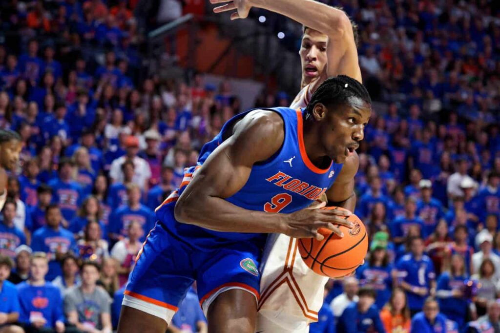 NCAA basketball: Reuben Chinyelu named SEC Player of the Week
