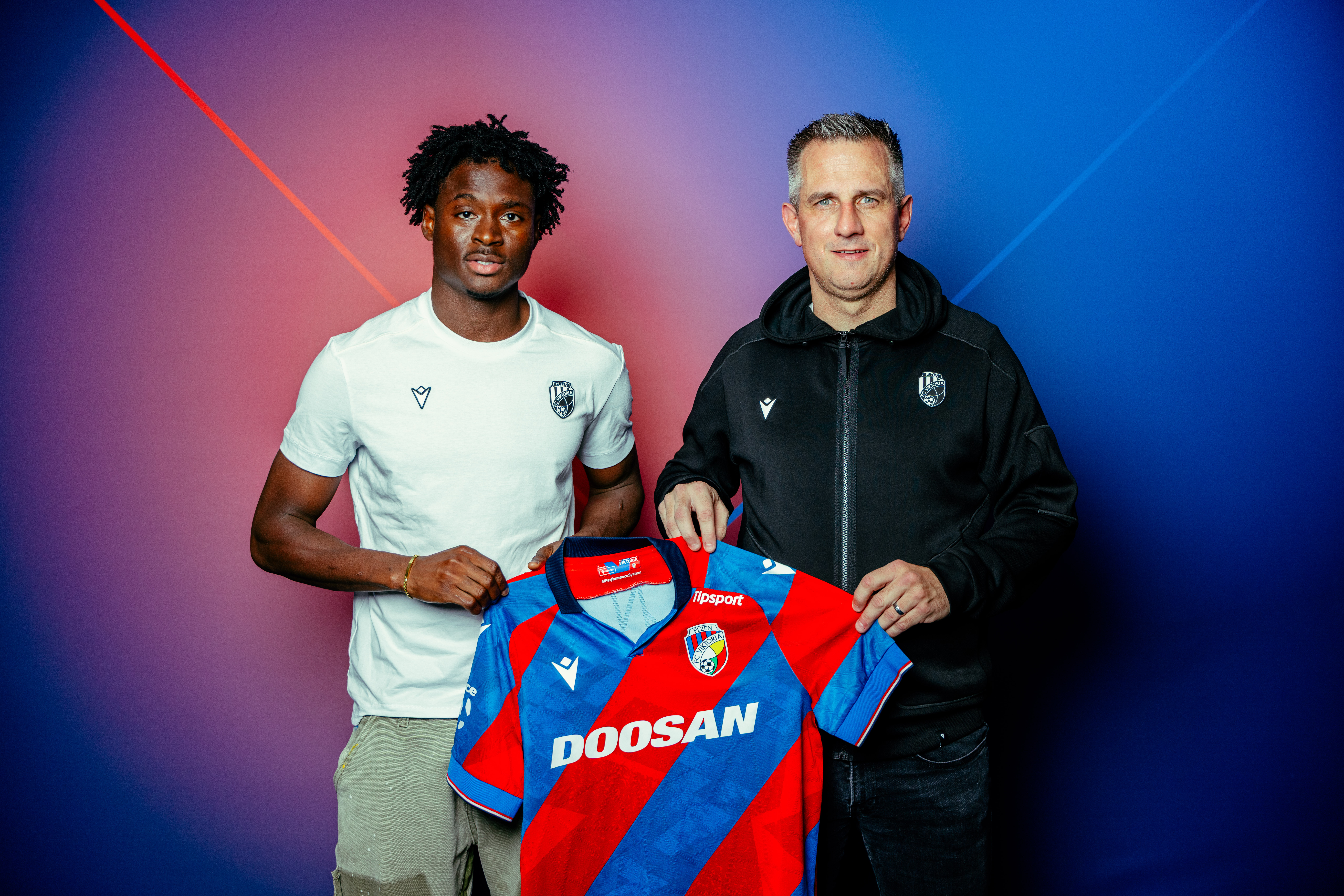 Viktoria Plzeň sign Salim Fago Lawal on three-and-a-half-year deal
