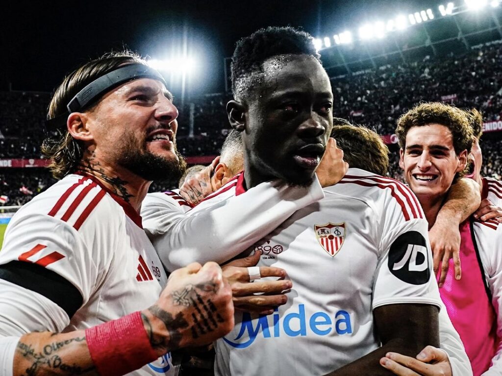 Akor Adams scores for second consecutive game to help Sevilla defeat Athletic Club 2-1