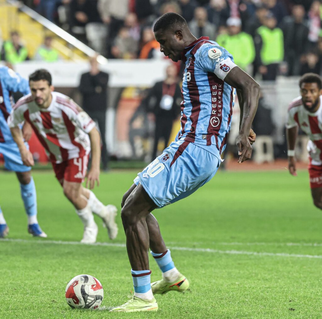 Onuachu scores again but misses crucial penalty as Trabzonspor held to 1-1 draw by Antalyaspor 38 Onuachu scores again but misses crucial penalty as Trabzonspor held to 1-1 draw by Antalyaspor