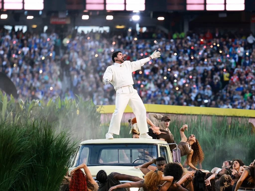 The Spanish beat of Super Bowl LX: Bad Bunny didn’t just perform, he announced a change 40 The Spanish beat of Super Bowl LX: Bad Bunny didn’t just perform, he announced a change