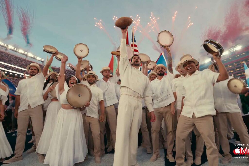 The Spanish beat of Super Bowl LX: Bad Bunny didn’t just perform, he announced a change 41 The Spanish beat of Super Bowl LX: Bad Bunny didn’t just perform, he announced a change