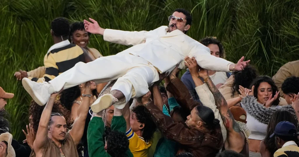 The Spanish beat of Super Bowl LX: Bad Bunny didn’t just perform, he announced a change 42 The Spanish beat of Super Bowl LX: Bad Bunny didn’t just perform, he announced a change