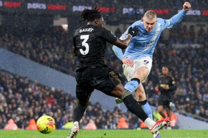 Foden should've been sent off for Bassey tackle - ex EPL ref Gallagher