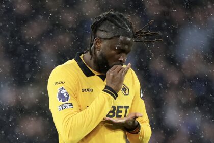 Arokodare scores but Palmer hat-trick fires Chelsea to 3-1 win over Wolves