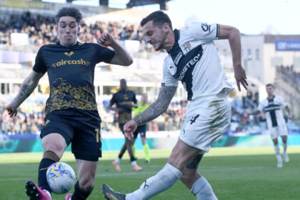 Gift Orban sent off in 11th minute as Parma snatch late win over Verona