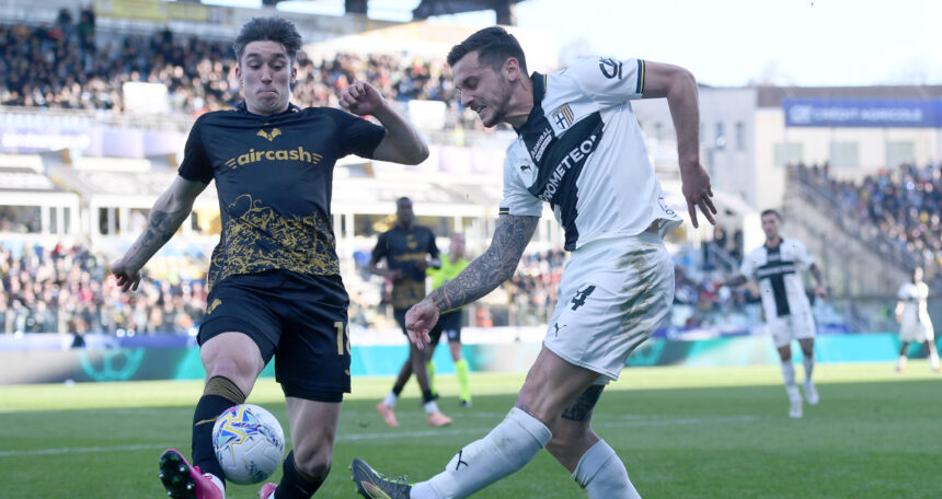 Gift Orban sent off in 11th minute as Parma snatch late win over Verona 37 Gift Orban sent off in 11th minute as Parma snatch late win over Verona