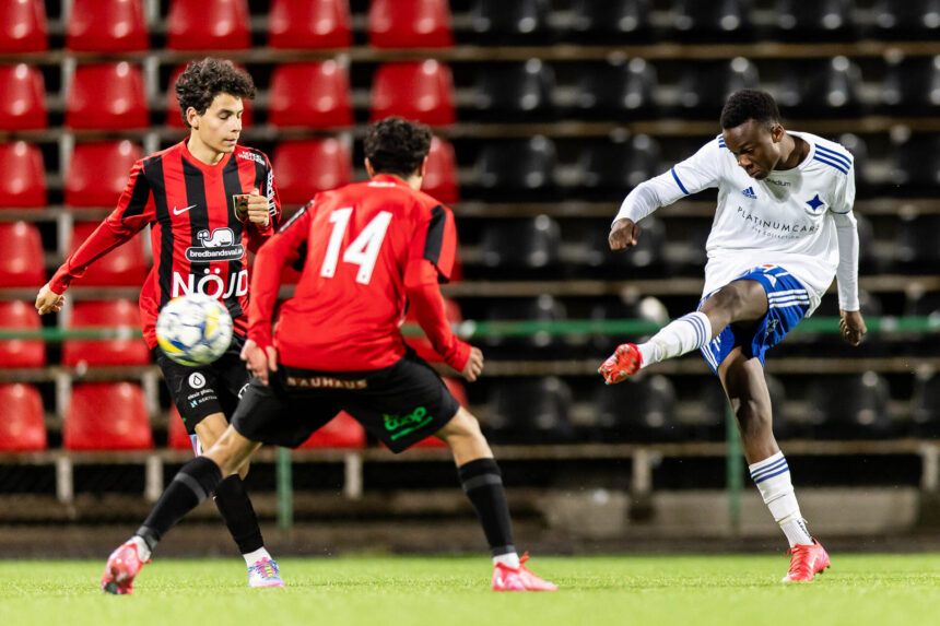Nigerian-eligible winger Emmanuel Alase commits future to Midtjylland till 2030
