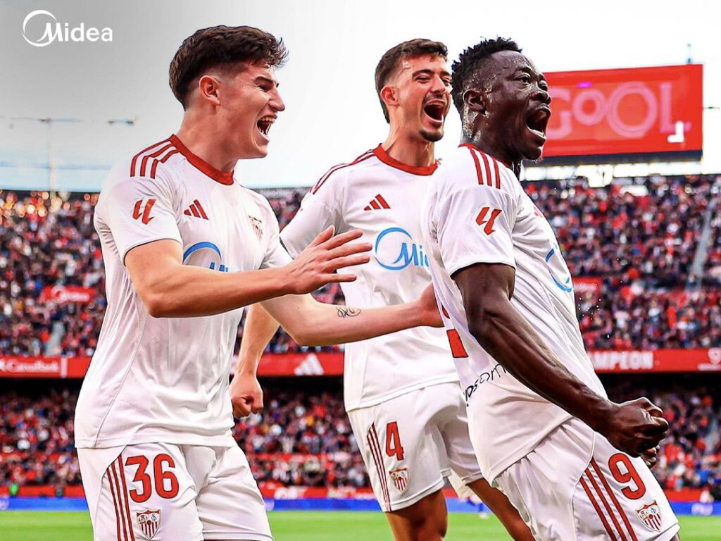 Akor Adams ends goal drought as Sevilla draw with Rayo Vallecano 1-1