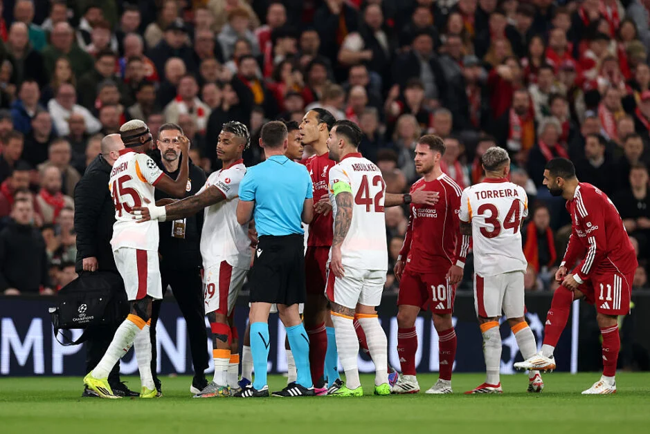 Osimhen clashes with Virgin van Dyjk after his injury