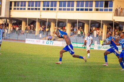 Stoppage-time drama as Shooting Stars edge Rivers United 2–1