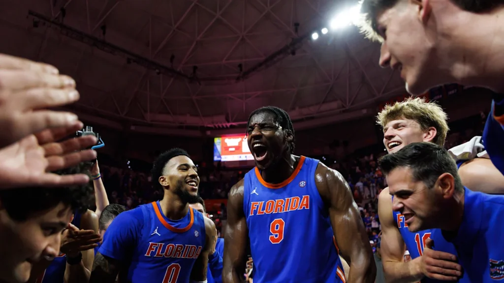 Rueben Chinyelu celebrating with Florida Gators teammates