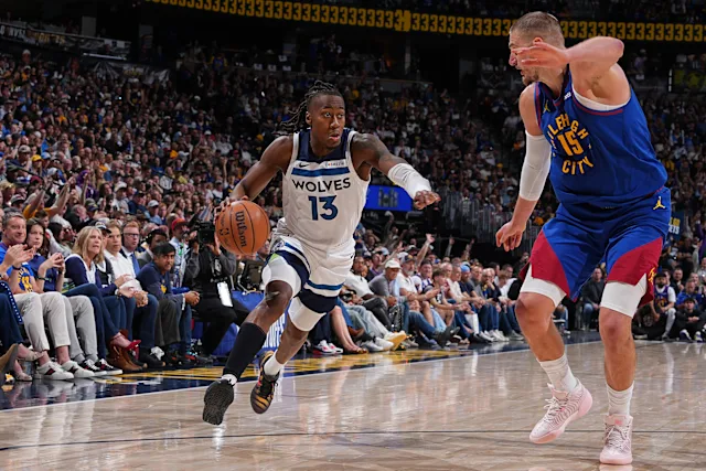 Ayo Dosunmu in action against the Denver Nuggets