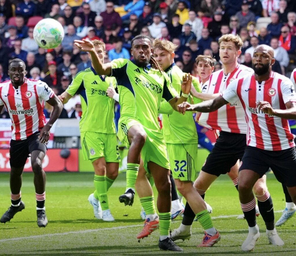 Alex Iwobi suffers injury in Fulham’s goalless draw with Brentford
