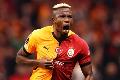 Victor Osimhen playing for Galatasaray