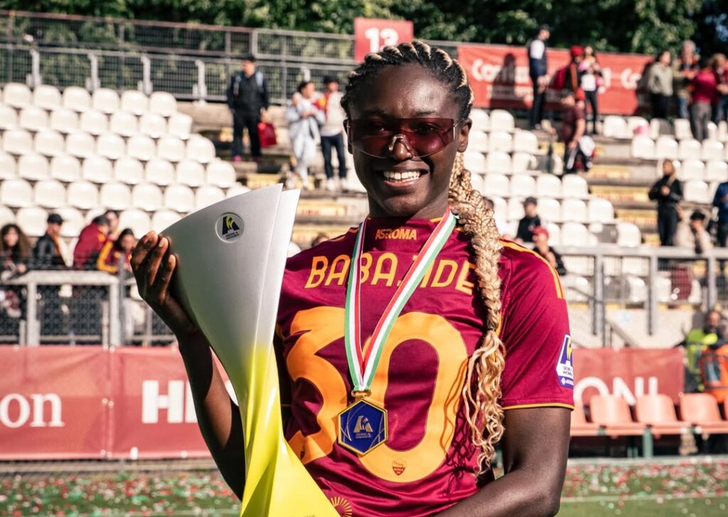 Rinsola Babajide celebrating AS Roma’s Serie A Femminile title triumph after victory over Genoa